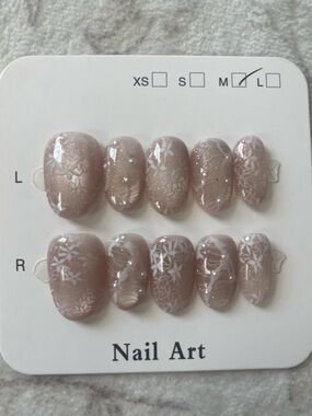 5 for $20! High Quality Press-On Nails in size medium